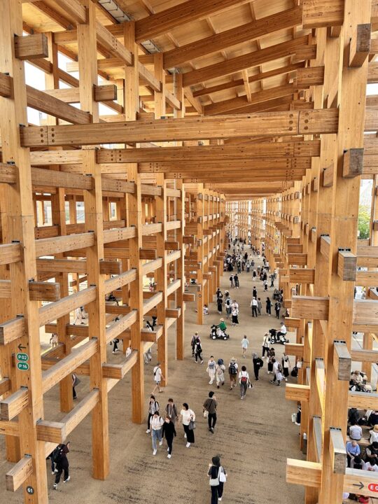 大阪・関西万博の大屋根リング内側の木組み