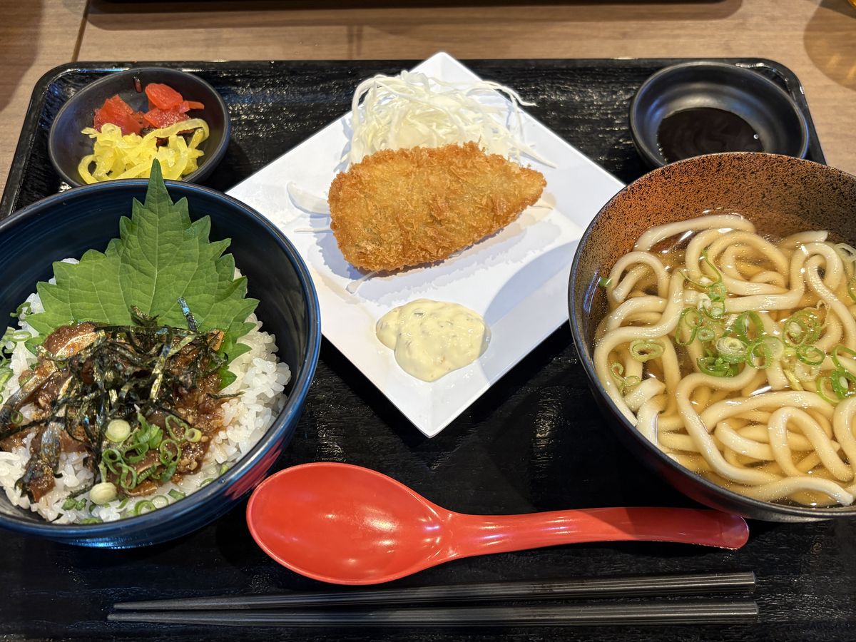 古賀サービスエリアのランチ定食