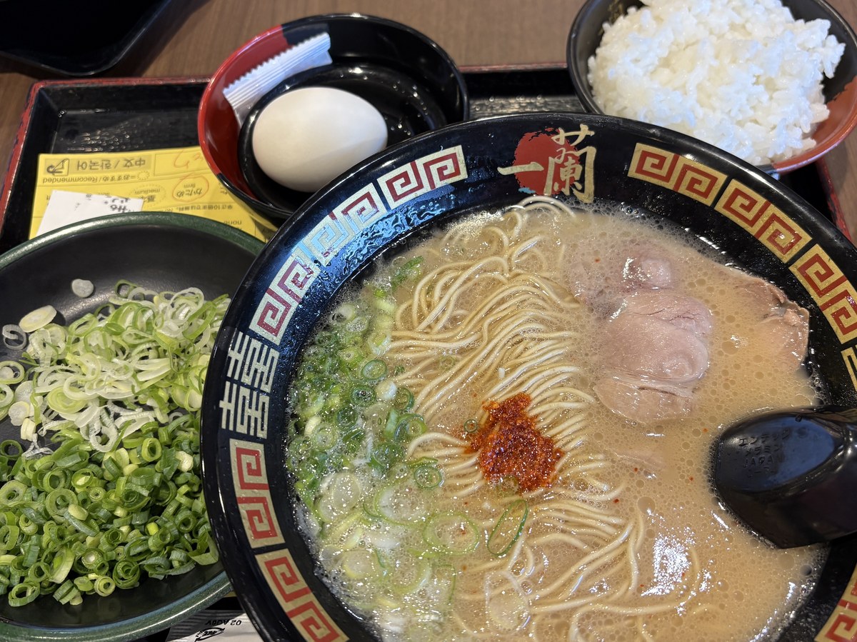 古賀SAのラーメン定食