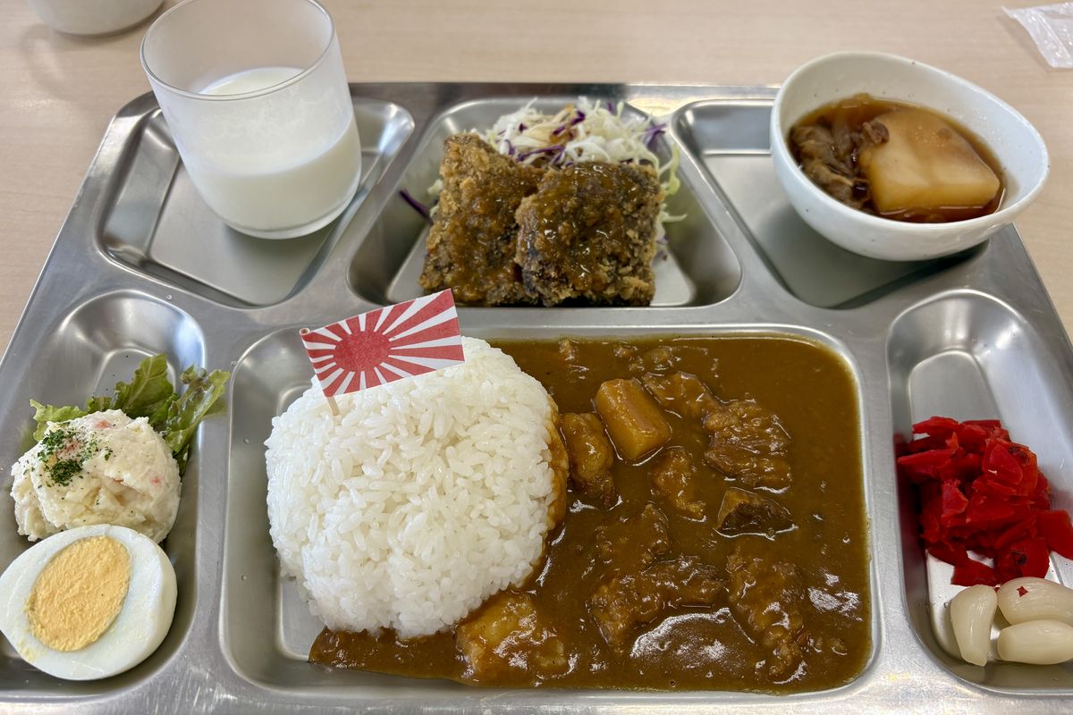 呉ハイカラ食堂のテッパン潜水艦カレー